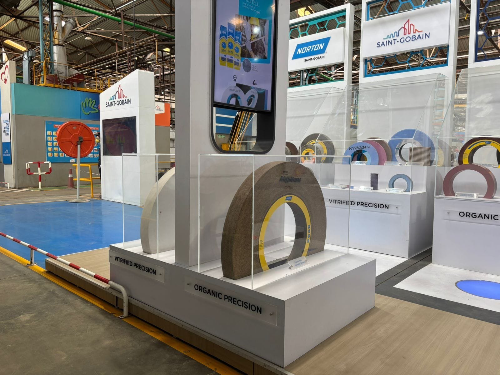 Product demo center design